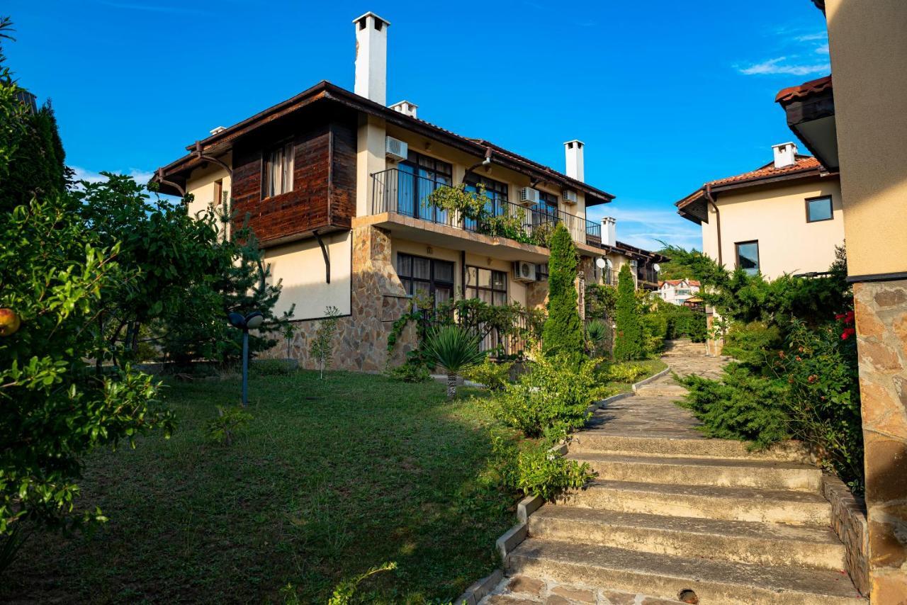 Menada Sunny Hill Villa Kosharitsa ภายนอก รูปภาพ