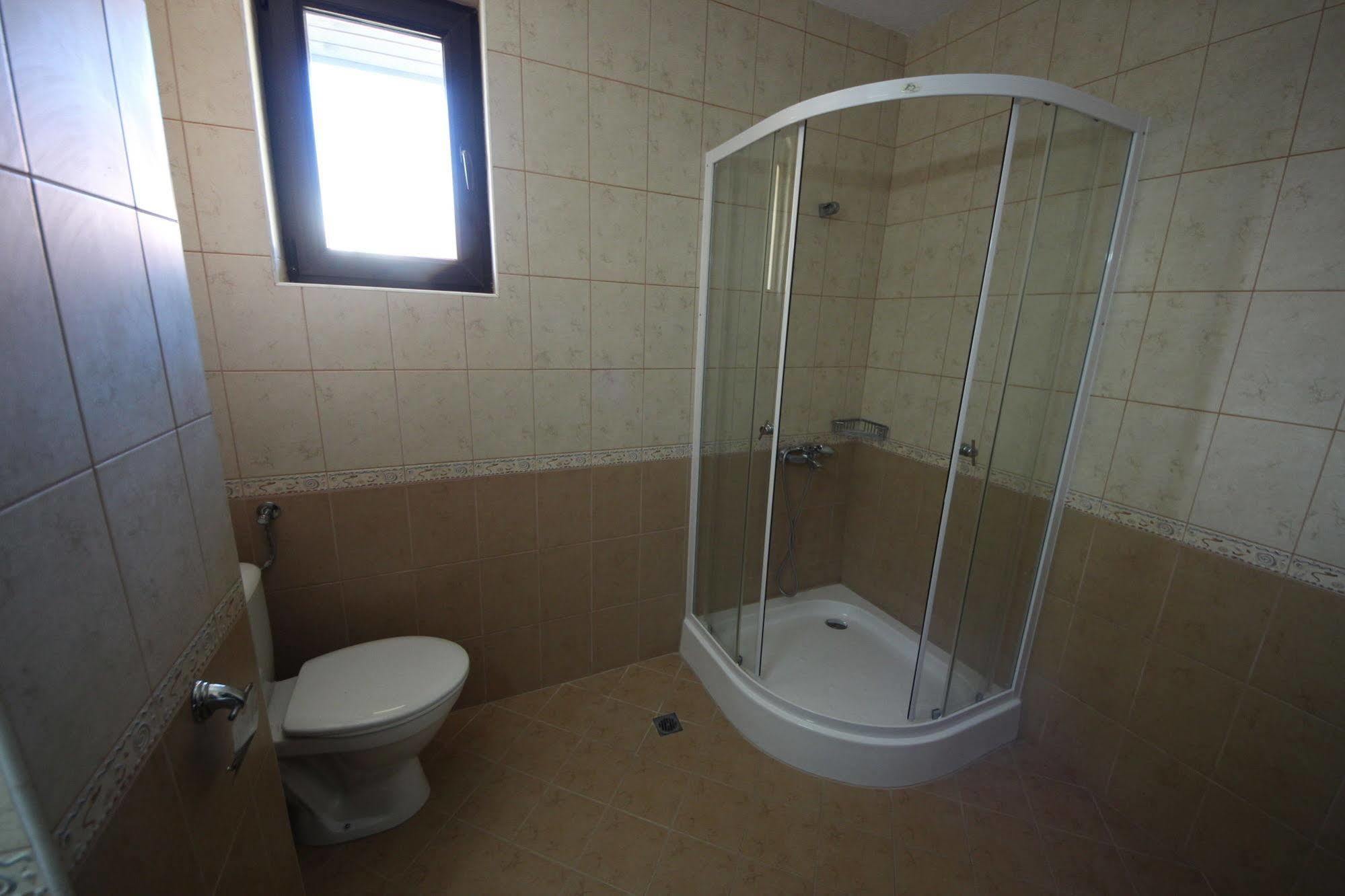 Menada Sunny Hill Villa Kosharitsa ภายนอก รูปภาพ