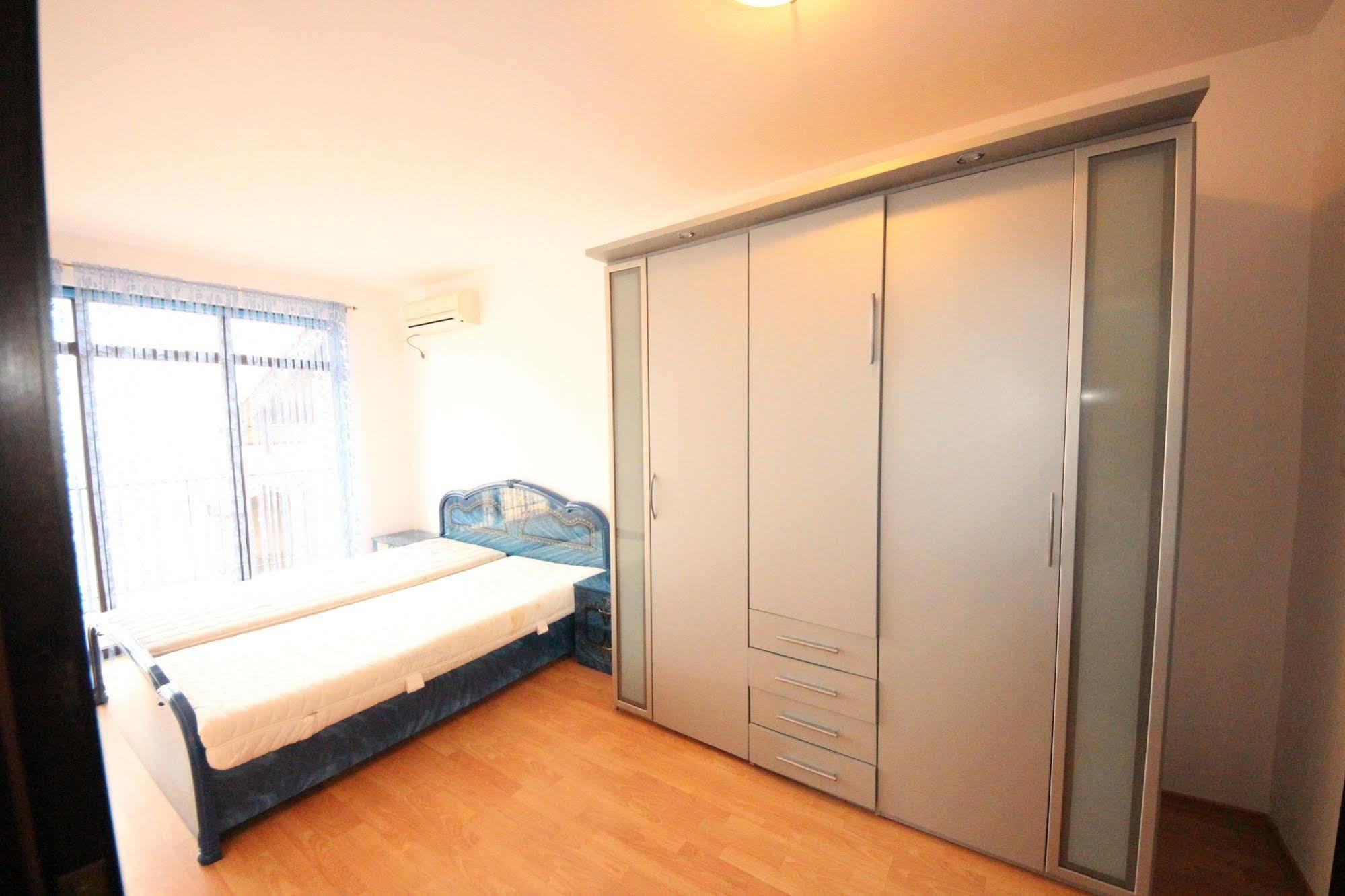 Menada Sunny Hill Villa Kosharitsa ภายนอก รูปภาพ